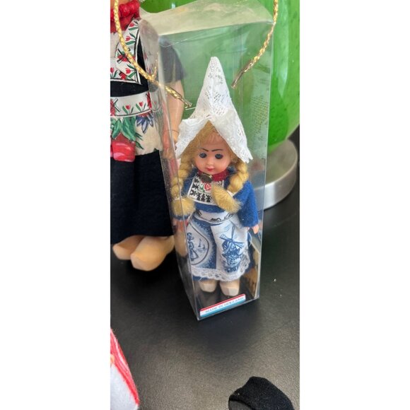 Vintage 1960's Lot of 5 Dolls Made In Holland Various Sizes - Picture 6 of 9